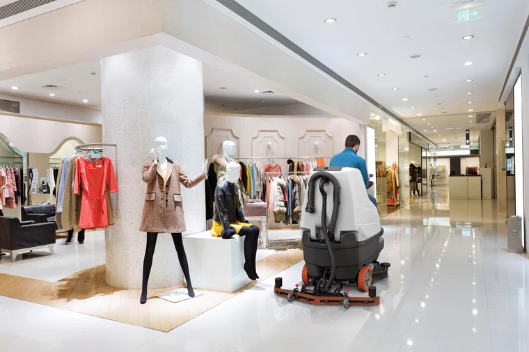 Nettoyage surfaces commerciales Proguard Solution